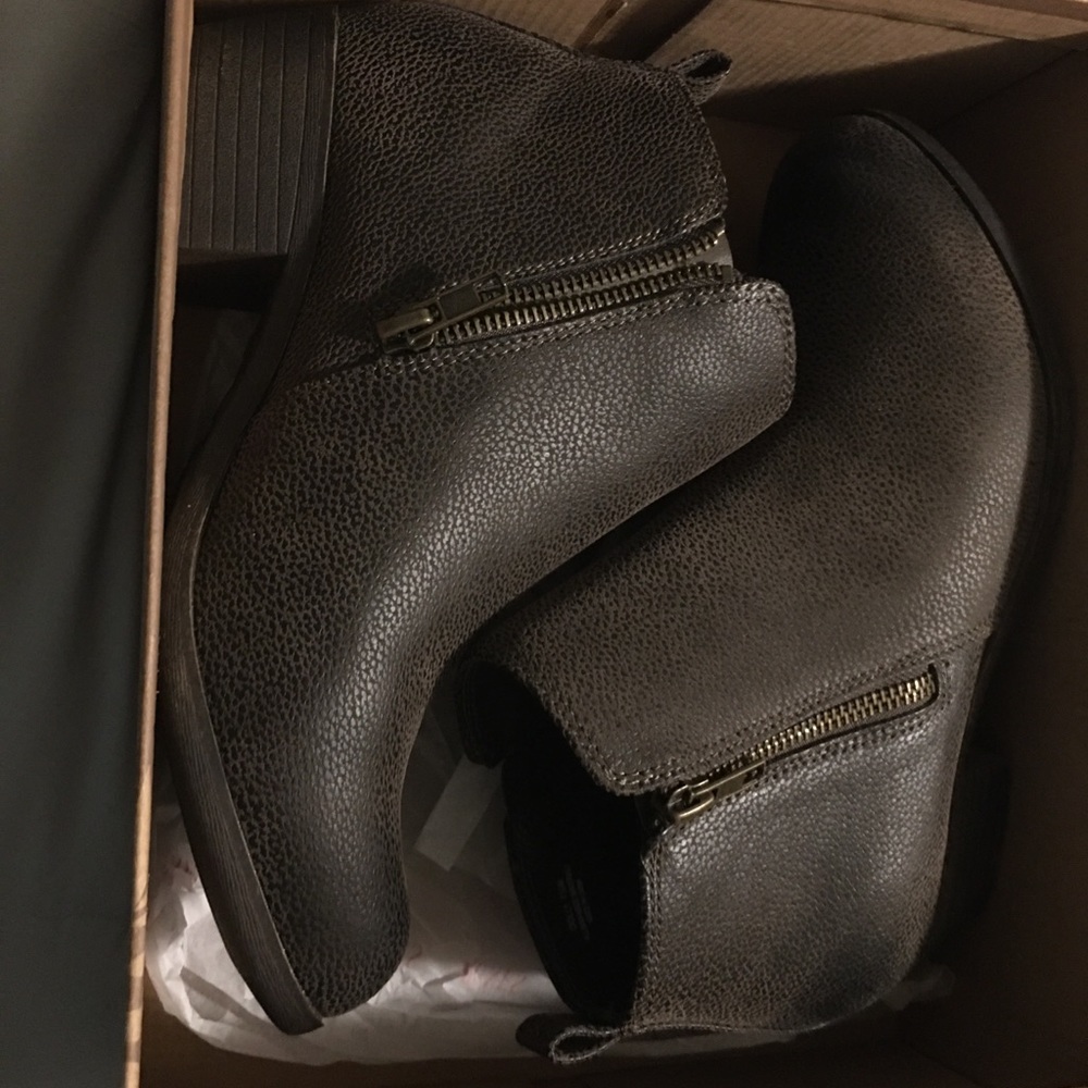 Dunes brown Dolly memory foam ankle boots
